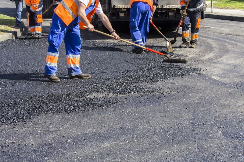 Asphalt Sealcoating Service