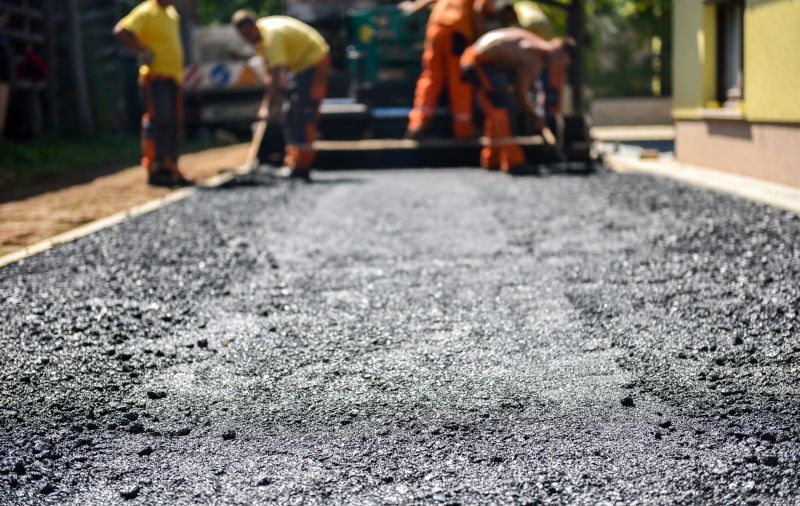 Asphalt Sealcoating Service