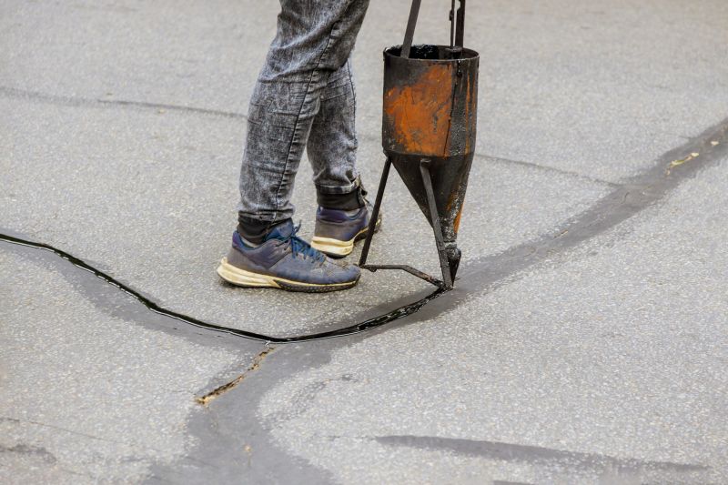 Tar Driveway Sealing in Miami Dade County, FL