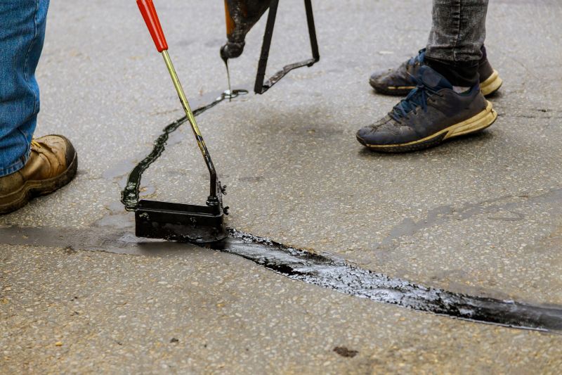 Tar Driveway Sealing in Miami Dade County, FL